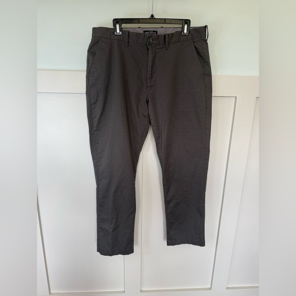 J Crew Mercantile Flex Men’s Pants 36 X30 Gray Chino Straight Flat Front **FLAW - Picture 1 of 7
